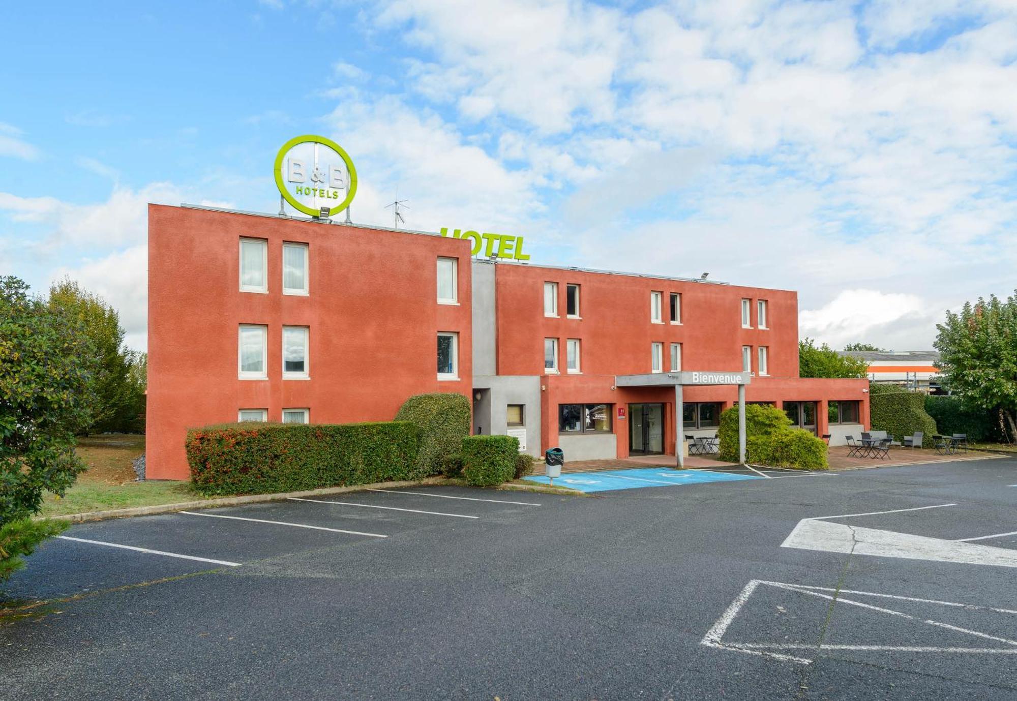 B&B Hotel Алби Екстериор снимка
